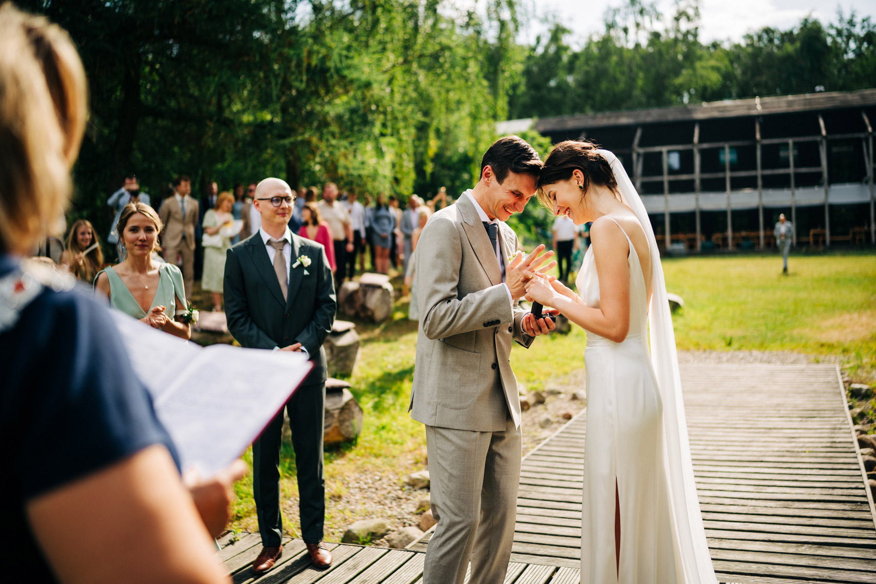 emocje podczas ślubu w Oczyszczalni Miejsce wzruszenie